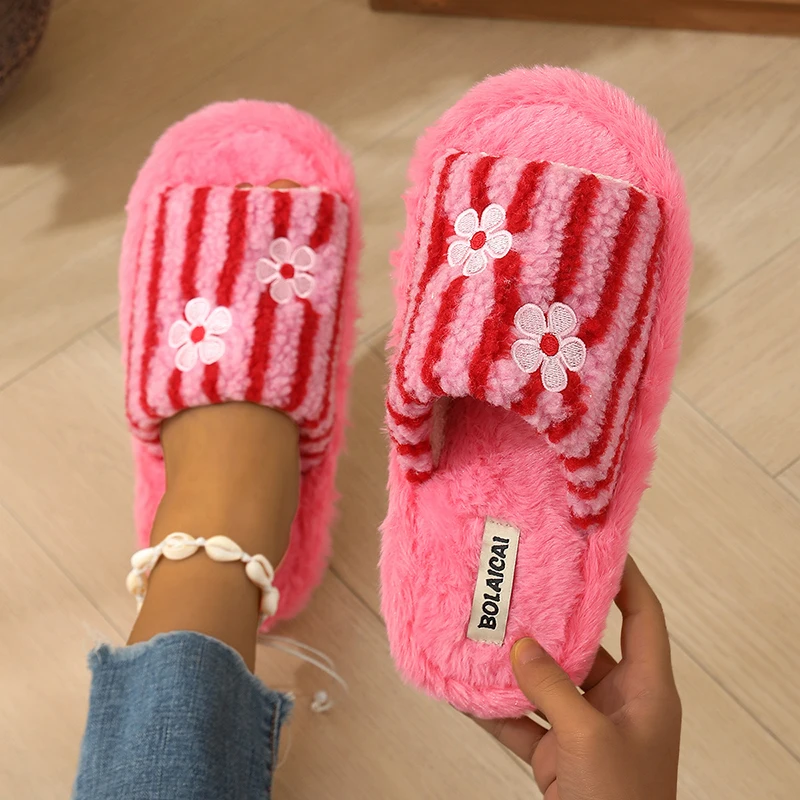 Flower Embroidery Stripe Plush - Embroidery Garments 评论和价格